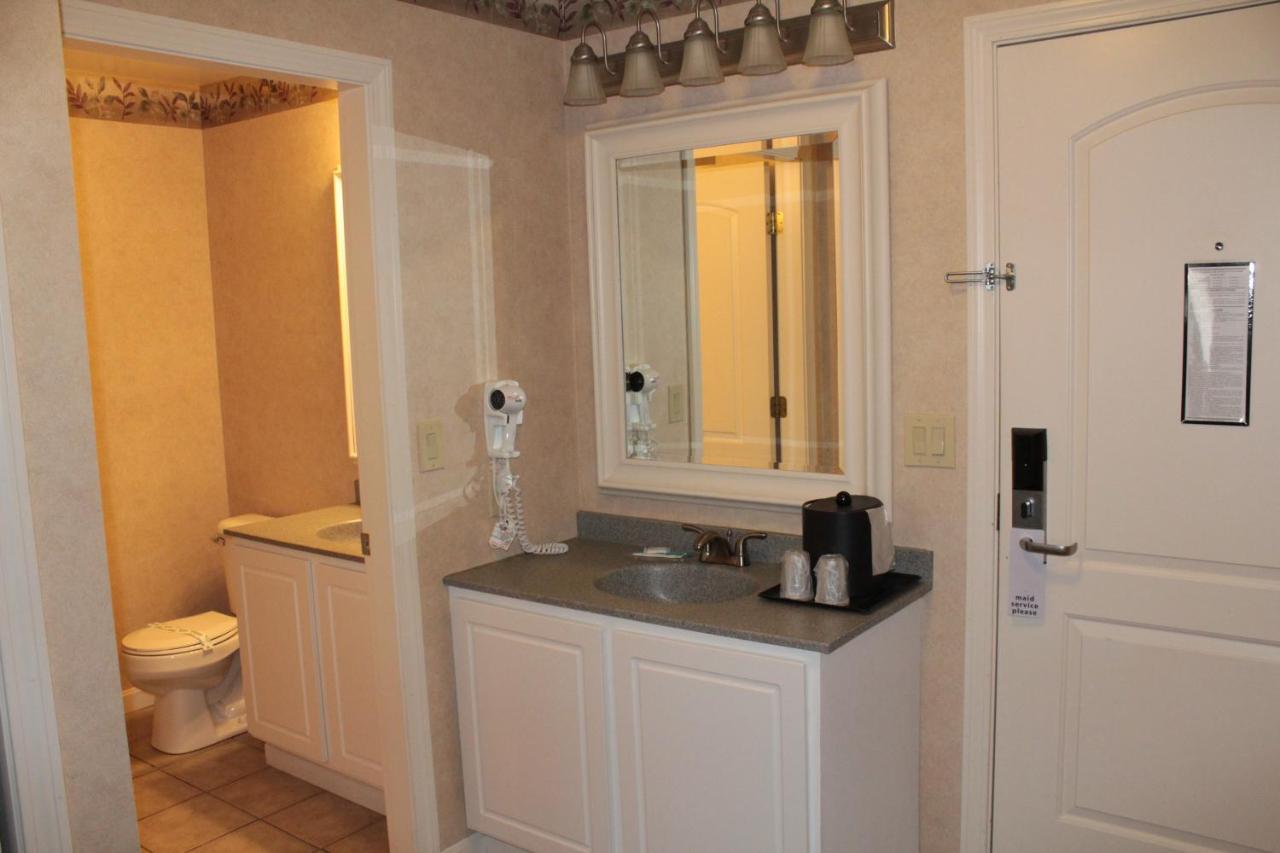 Shiretown Inn & Suites Houlton Bagian luar foto