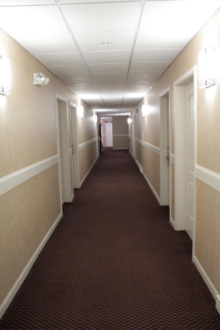Shiretown Inn & Suites Houlton Bagian luar foto